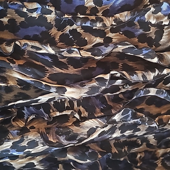 Blumarine Leopard Print Silk Shirt Size 42 - Picture 6 of 7